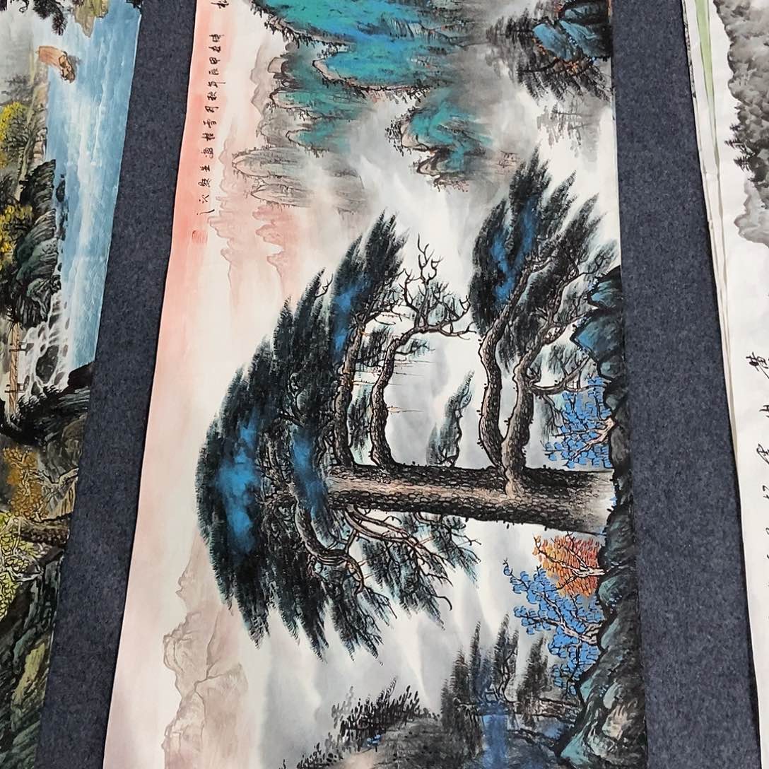 国画小六尺迎客松一副