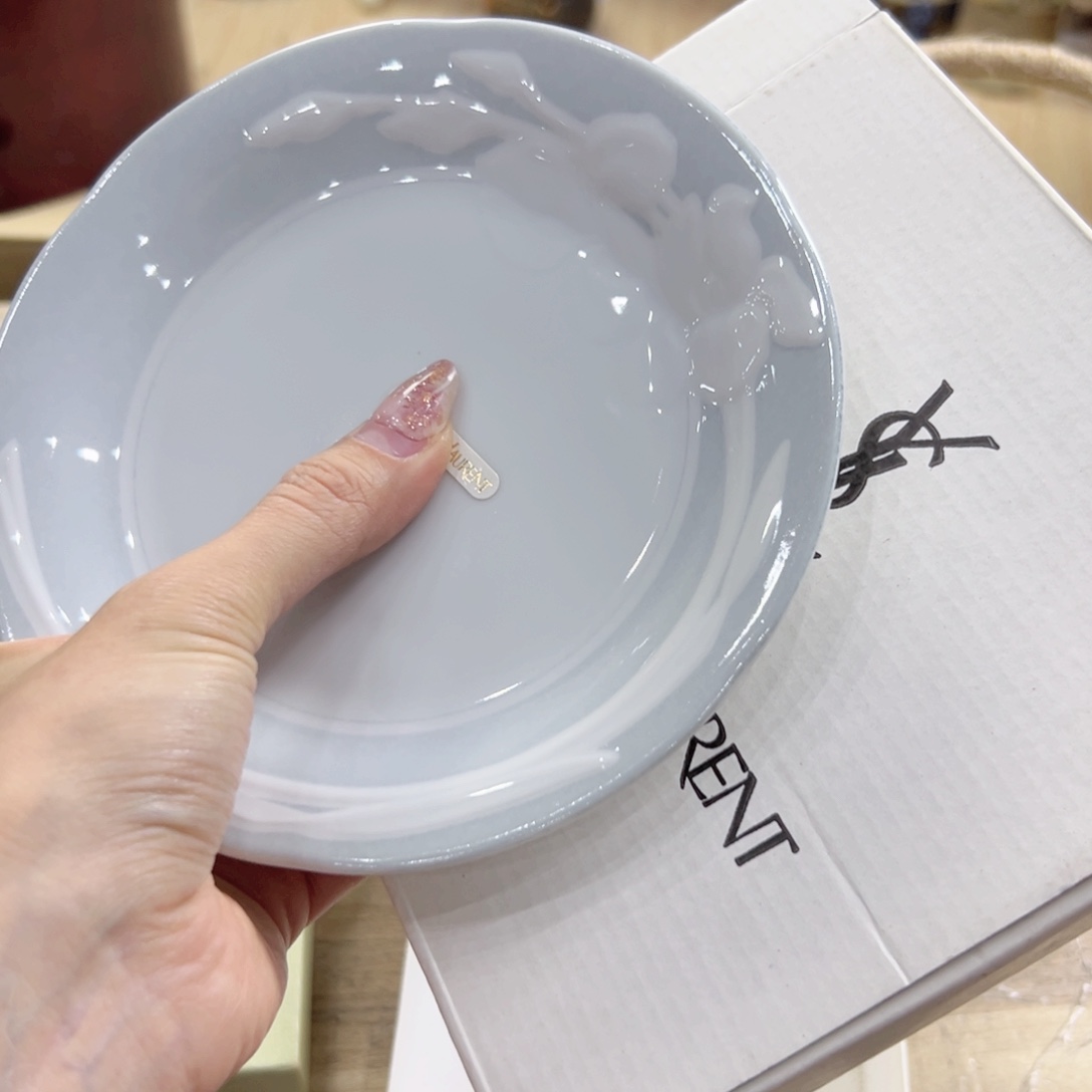 瓷片陶瓷的发展和艺术成就都