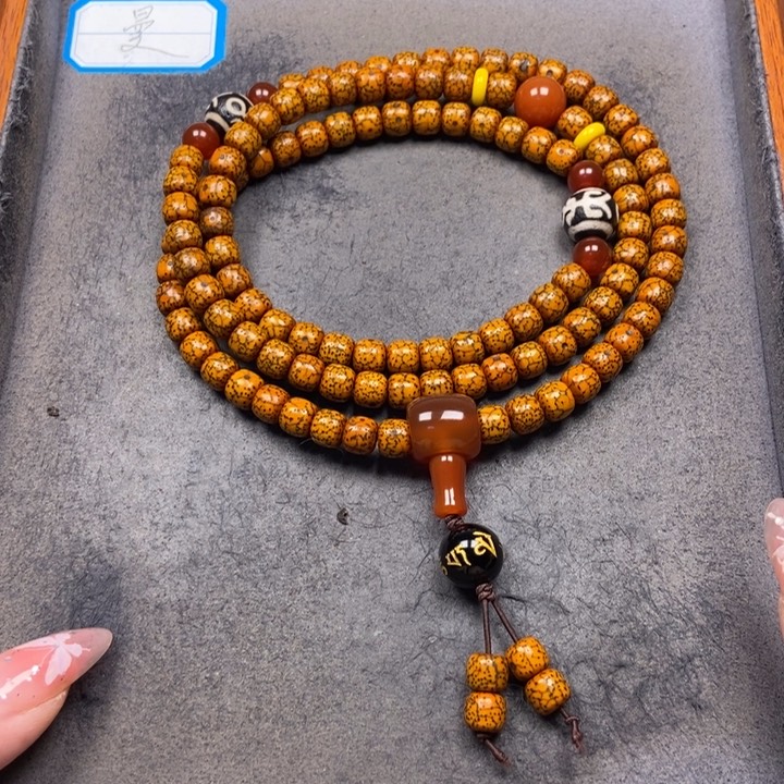 星月菩提吊坠菩提