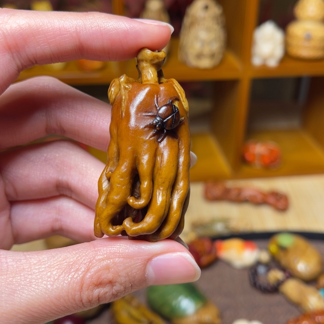 惠***儿把件鹿骨精工佛手