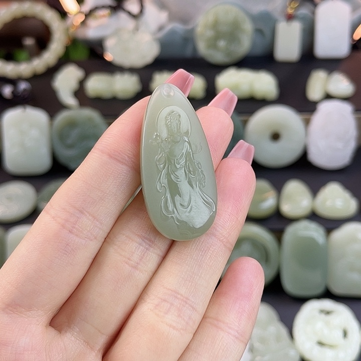 和田玉未镶嵌颈饰