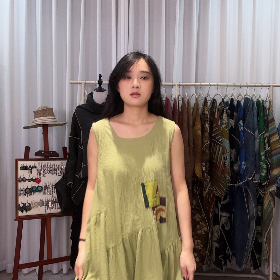 鸾***舍棉麻连衣裙女牛油果