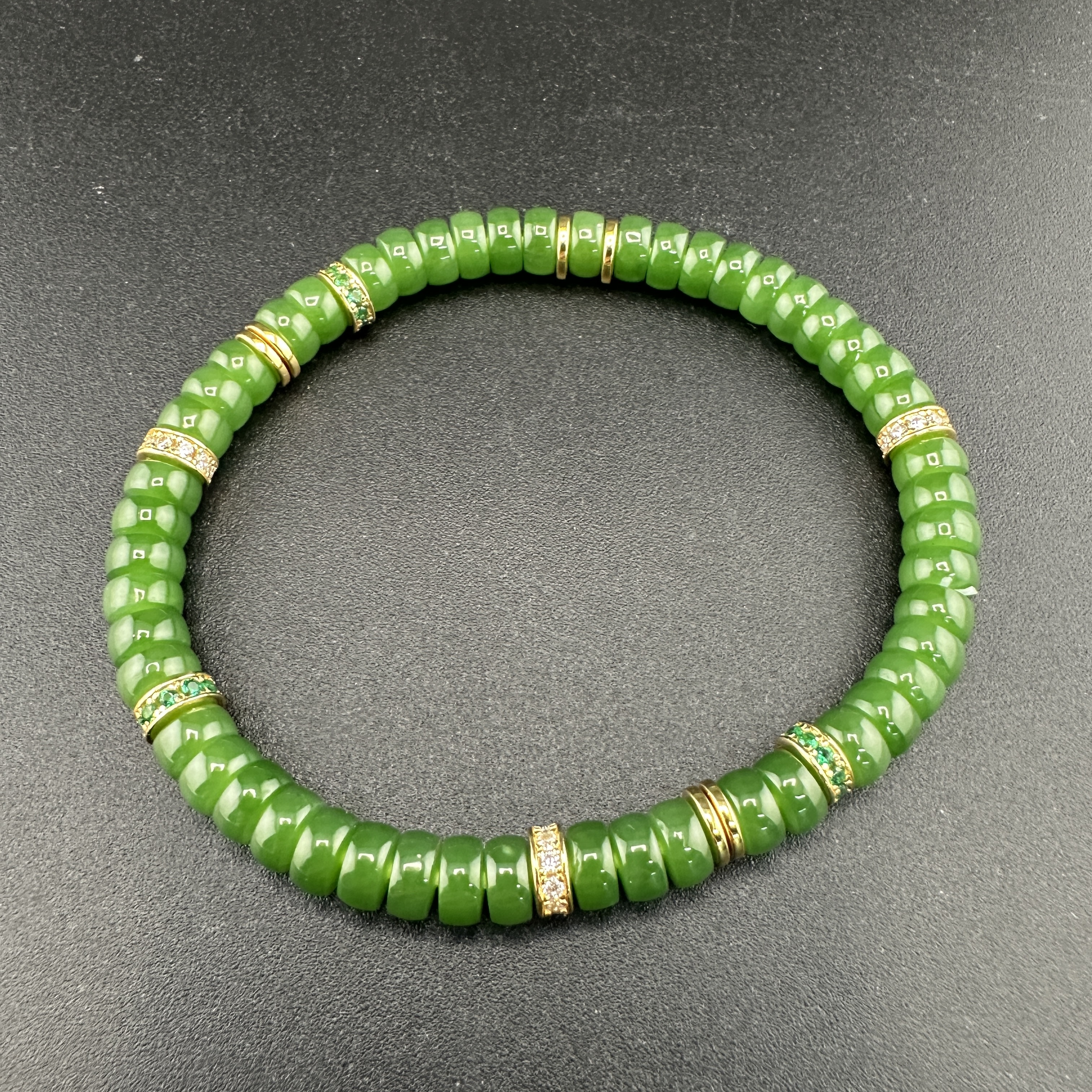 ZGY1224XH标003和田玉手串多样性发其一