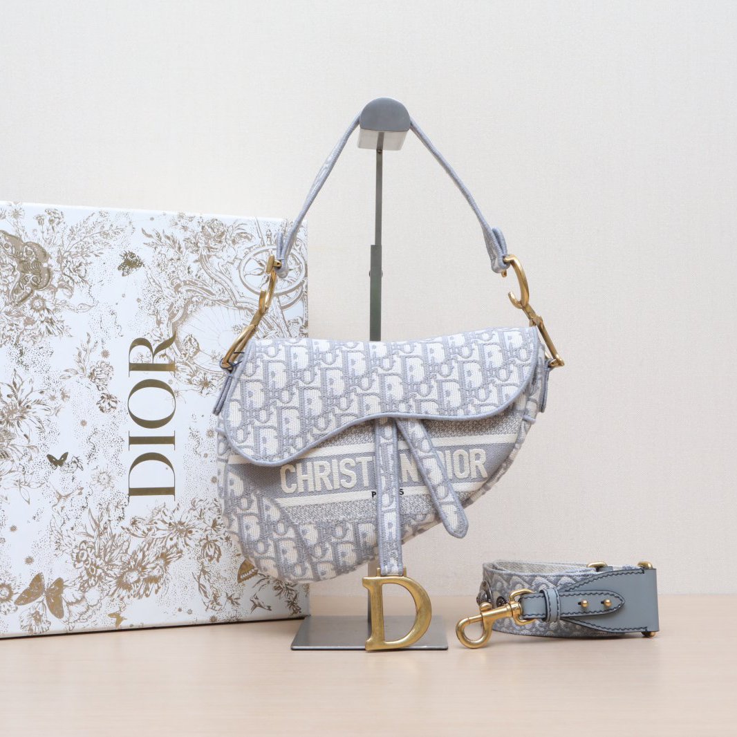 95新 DIOR/迪奥 小花双双 马鞍包 中号 25.5 配肩带 灰色