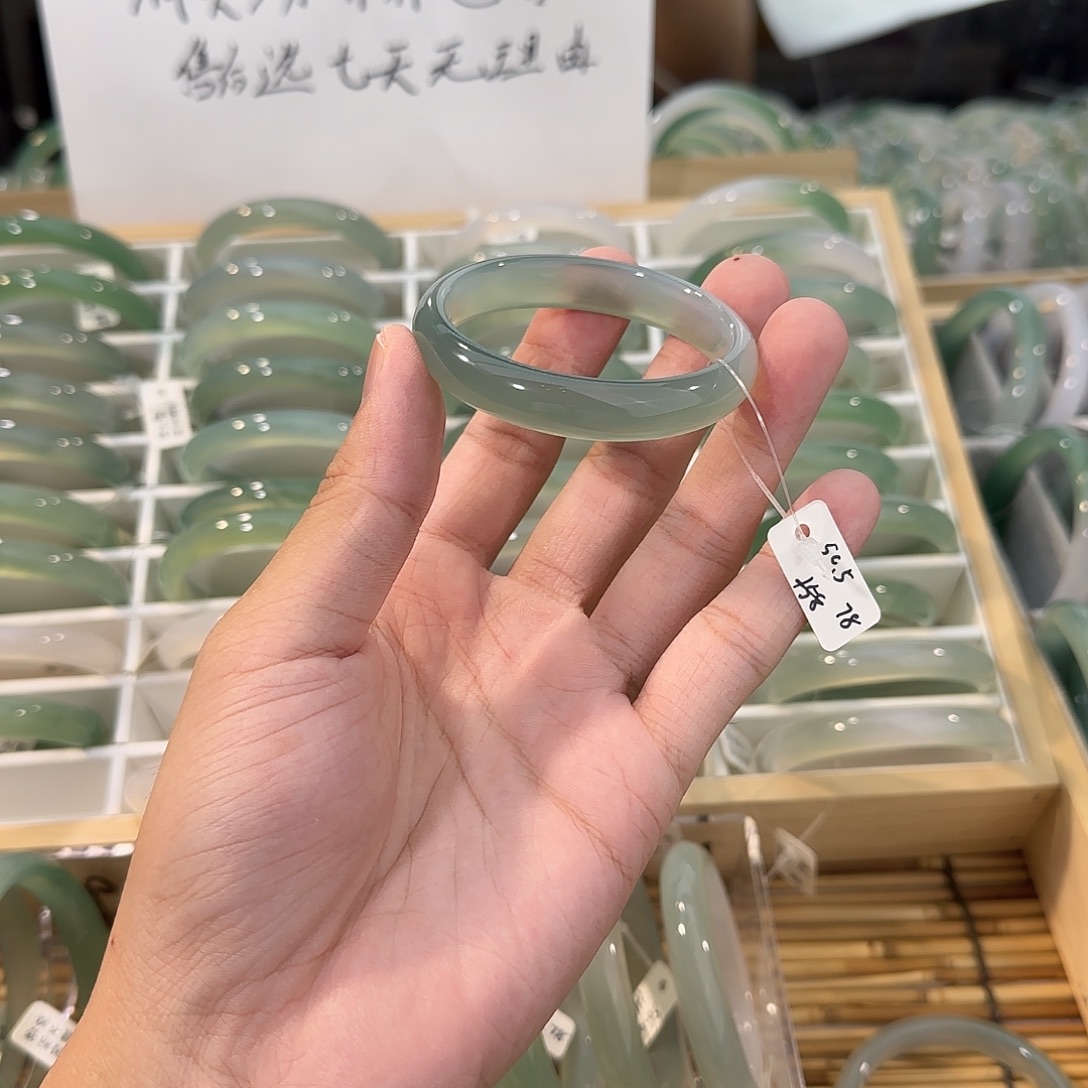 手镯玛瑙/玉髓未镶嵌圈口50.5