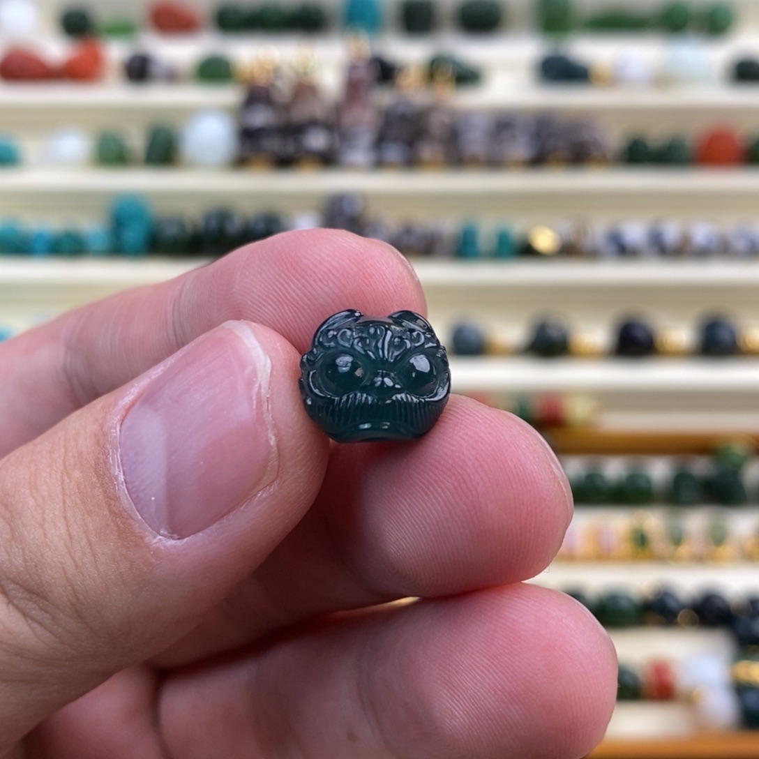 翡翠颈饰未镶嵌隔珠