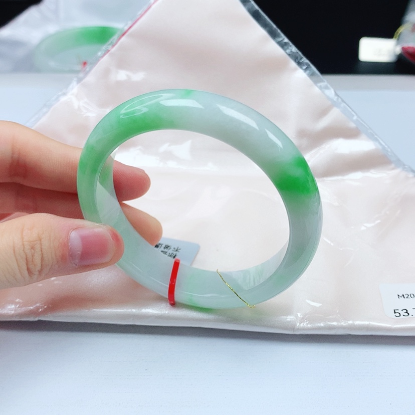 【闪购商品】翡翠手镯未镶嵌天然缅甸货手镯53+