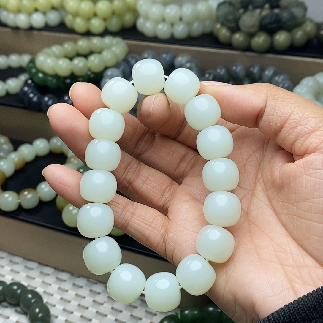 和田玉未镶嵌手链卡14