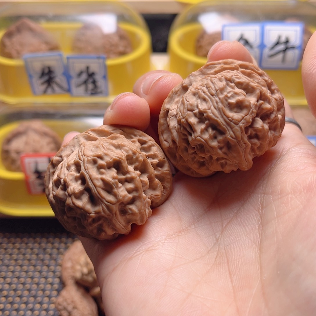 文玩核桃把件苹果园
