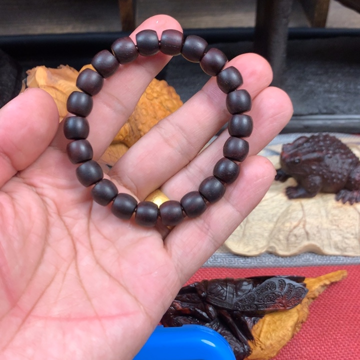 檀香紫檀（小叶紫檀）独**帜