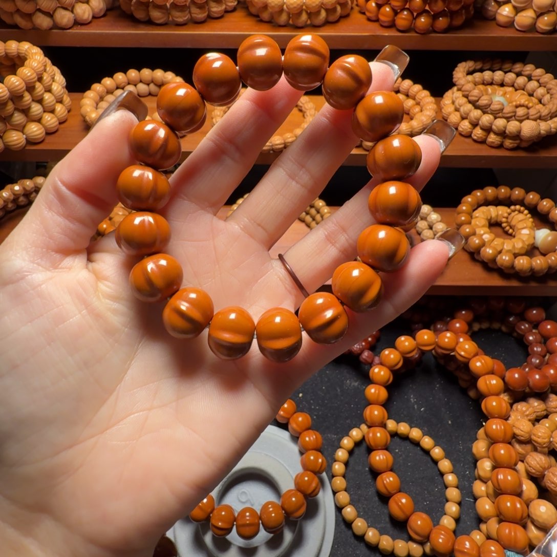 风***吊坠猴头核桃鲨鱼