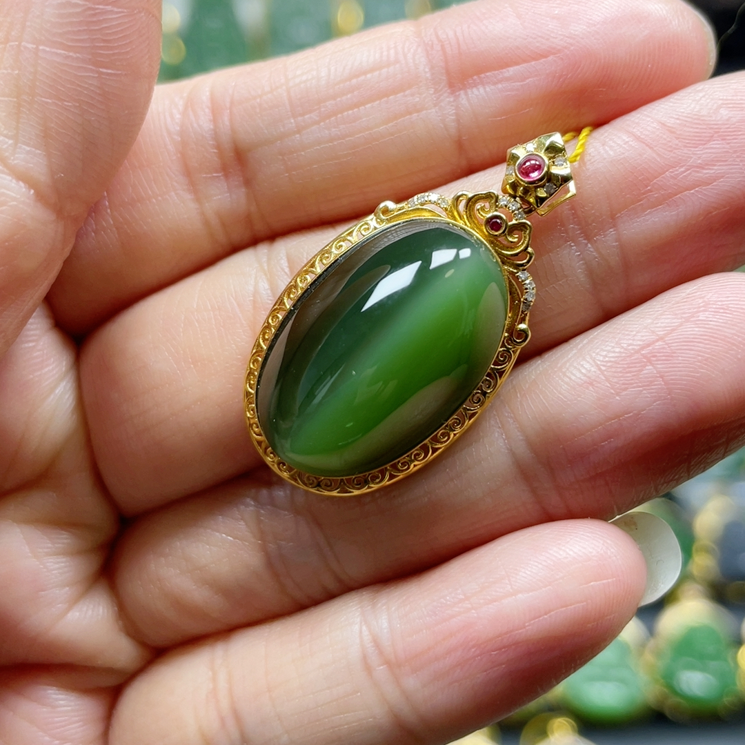 猴教授珠宝 18k金纯天然和田碧玉猫眼吊坠女士吊坠