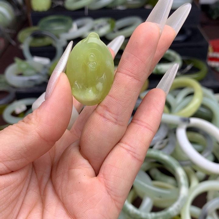 蛇纹石玉手镯未镶嵌487