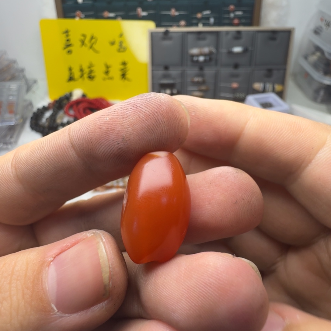 南红玛瑙未镶嵌颈饰
