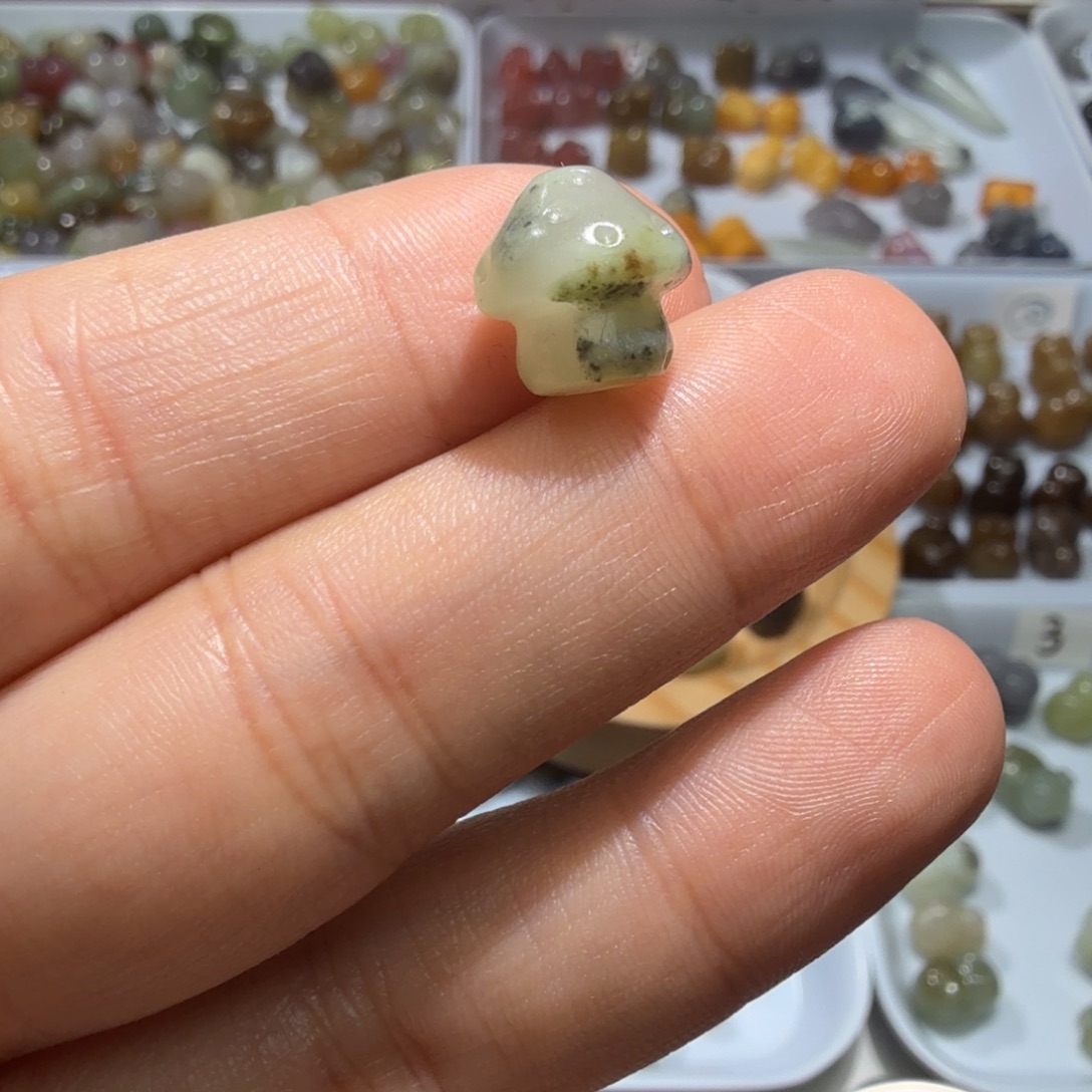 和田玉未镶嵌珠宝奇石