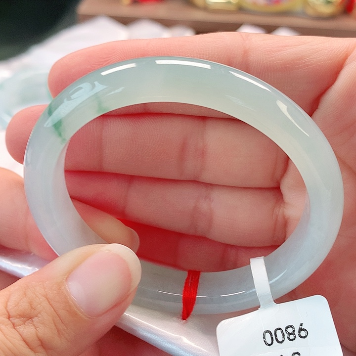 未镶嵌手镯翡翠54贵妃