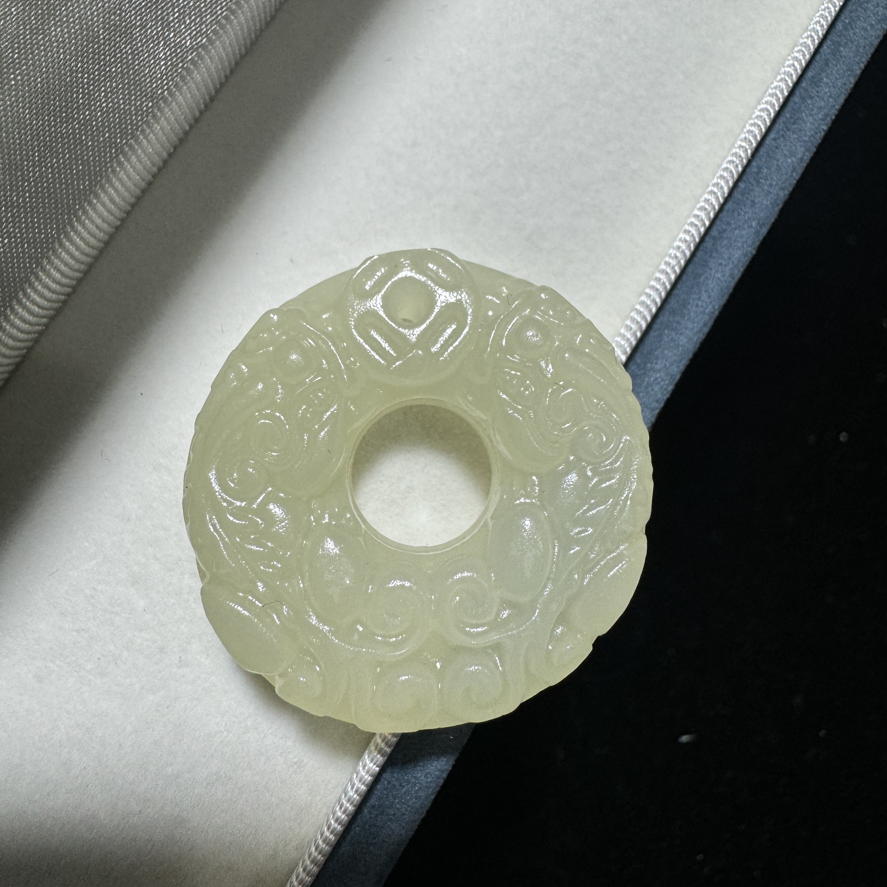 天然玉青绿平安祥云圈吊坠DN313
