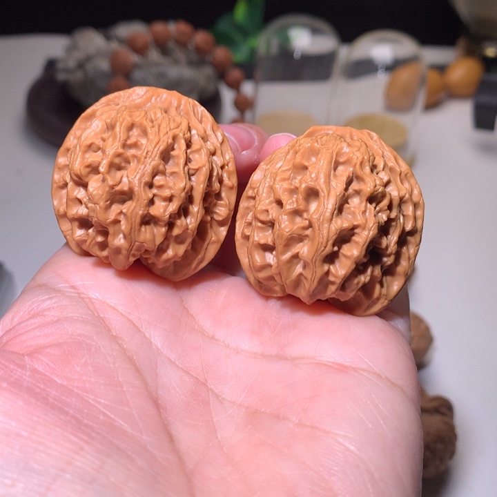 文玩核桃把件苹果园