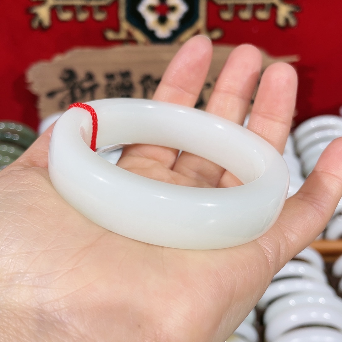 和田玉手镯未镶嵌和田玉羊脂玉直切手镯