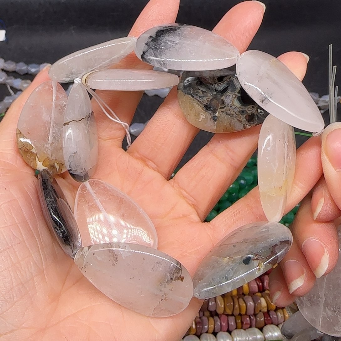玛瑙/玉髓合金珠宝半成品水晶玛瑙25-35mm一条水滴