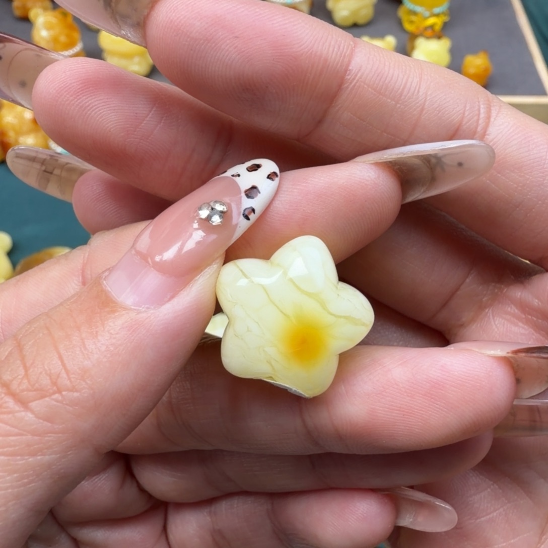 琥珀未镶嵌裸石蜜蜡