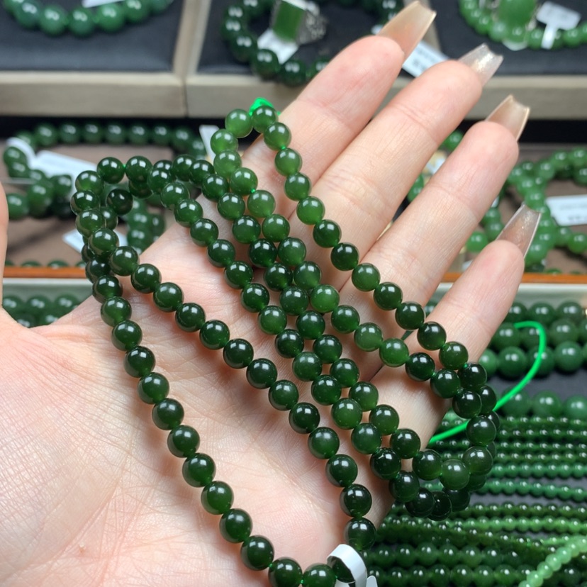 【闪购商品】和田玉（碧玉）颈饰未镶嵌6m