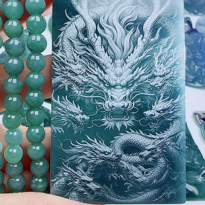 翡翠未镶嵌颈饰多样性发货天然的A货翡翠