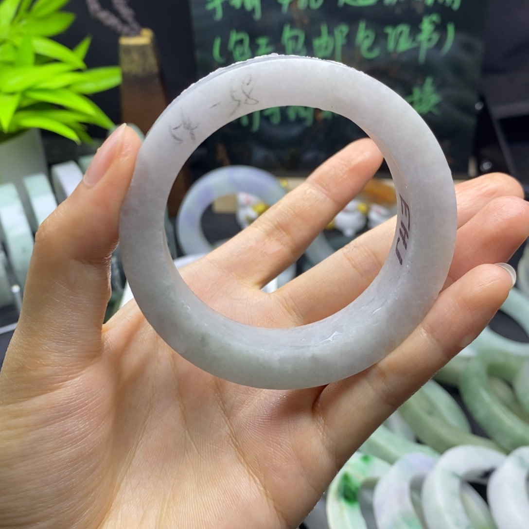 定制翡翠手镯未镶嵌