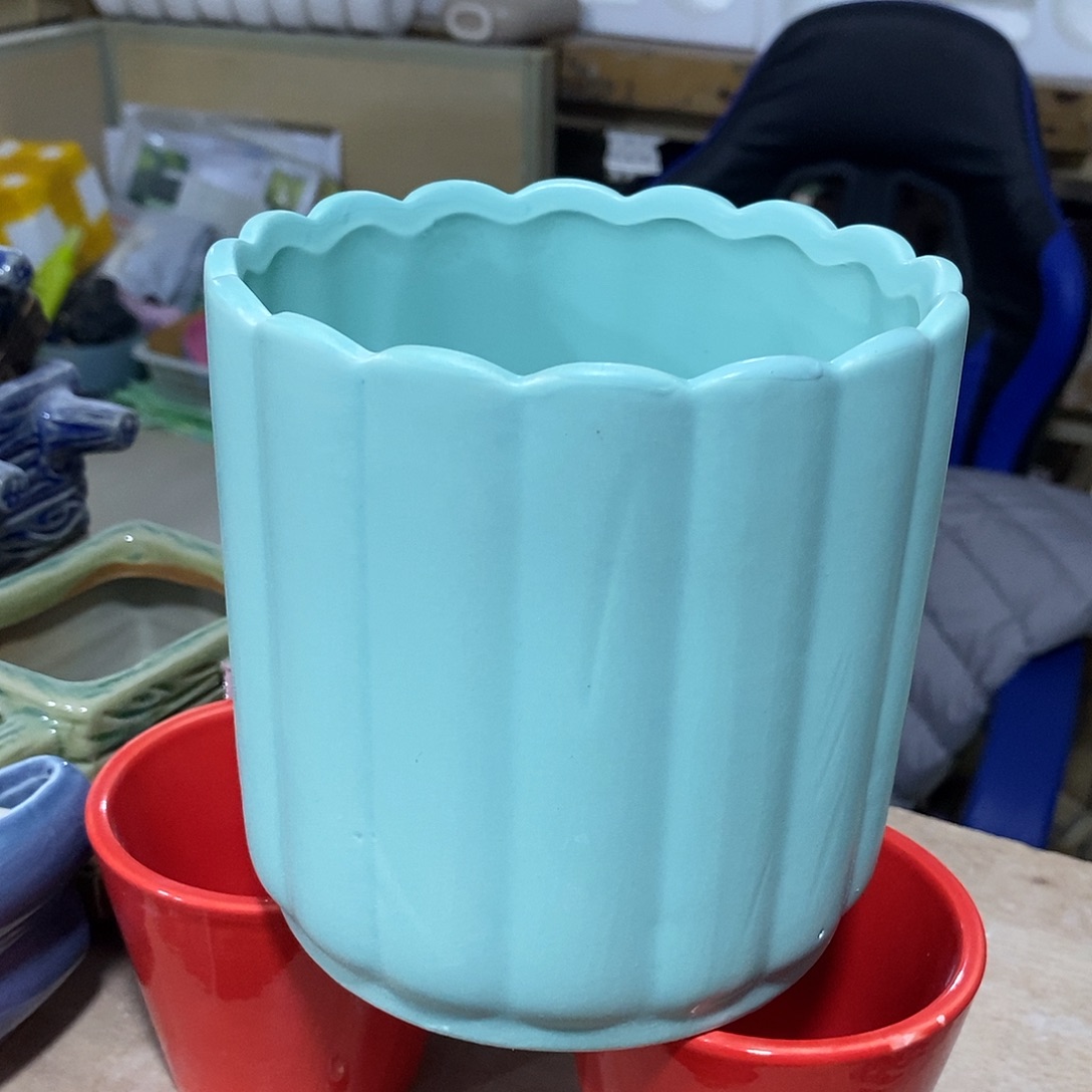摆件陶盆有孔 瑕疵介意勿拍