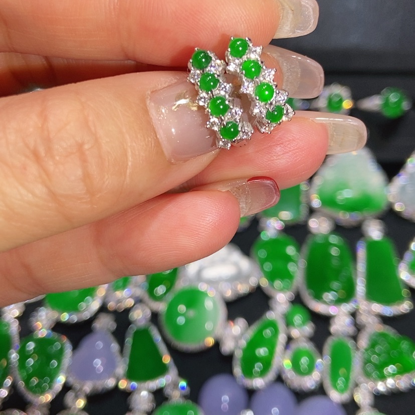 【闪购商品】翡翠耳饰未镶嵌天然翡翠