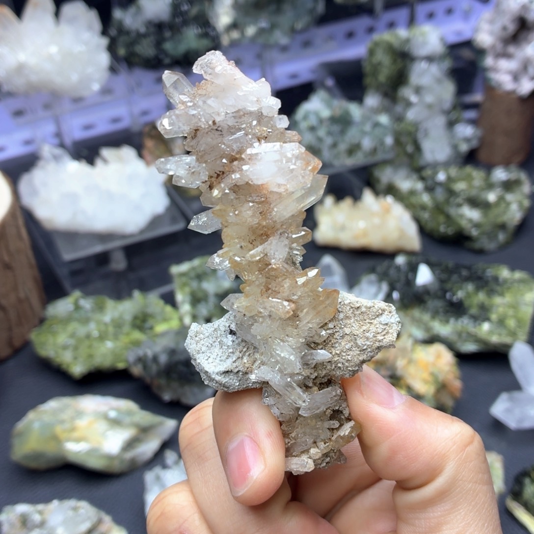 石材小驴的水晶剑