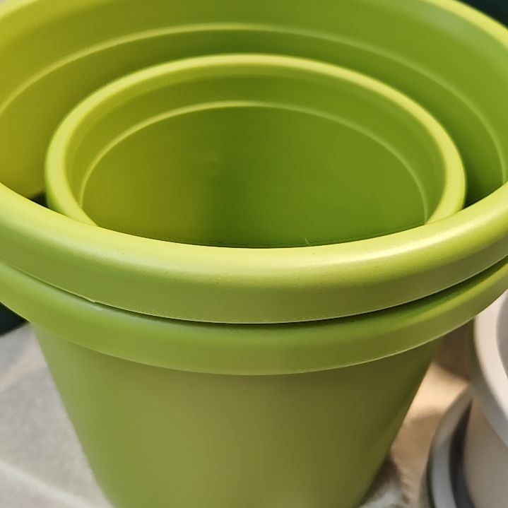 树脂四季盆外口径17/25，17口5个，25口3，带托