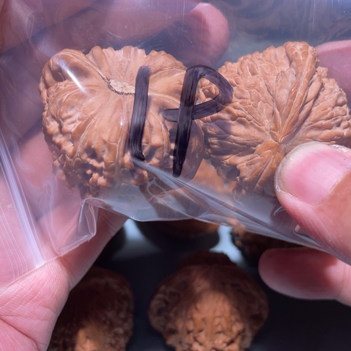 文玩核桃吊坠19呃呃呃