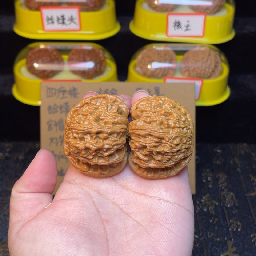 文玩核桃把件白狮子44尺
