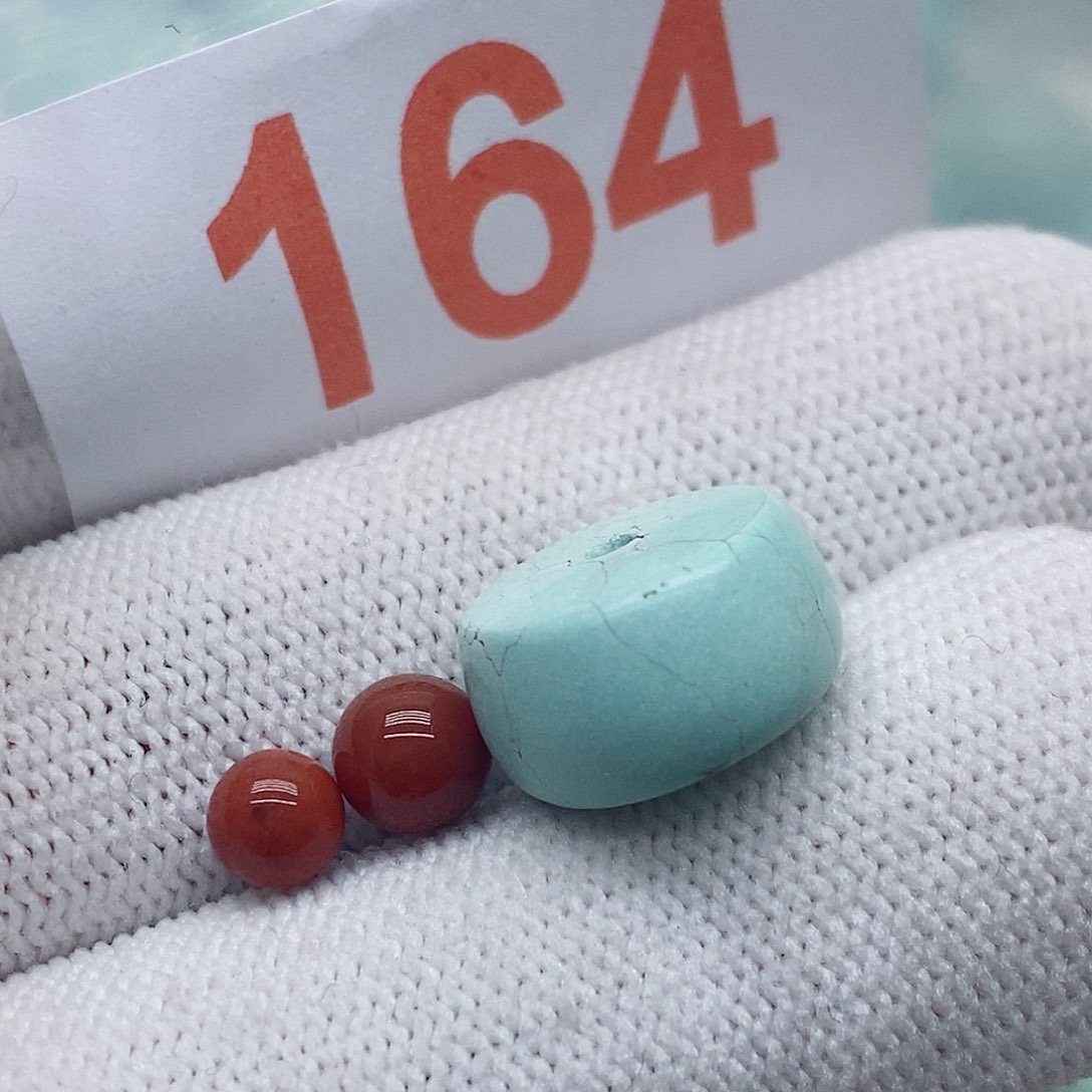 南红玛瑙未镶嵌珠宝奇石