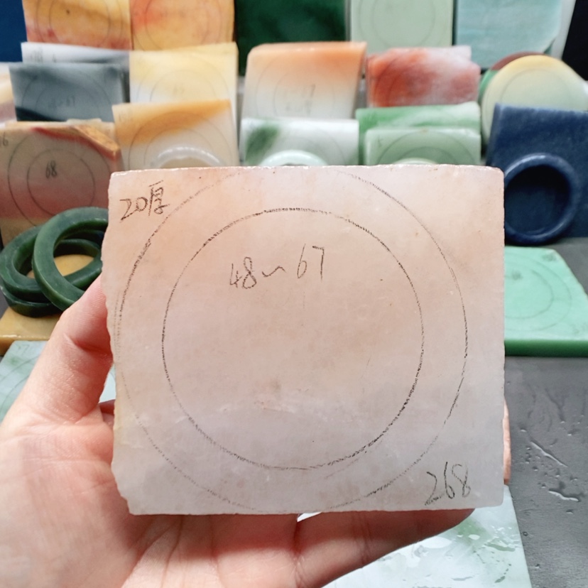 【闪购商品】定制石英质玉定制