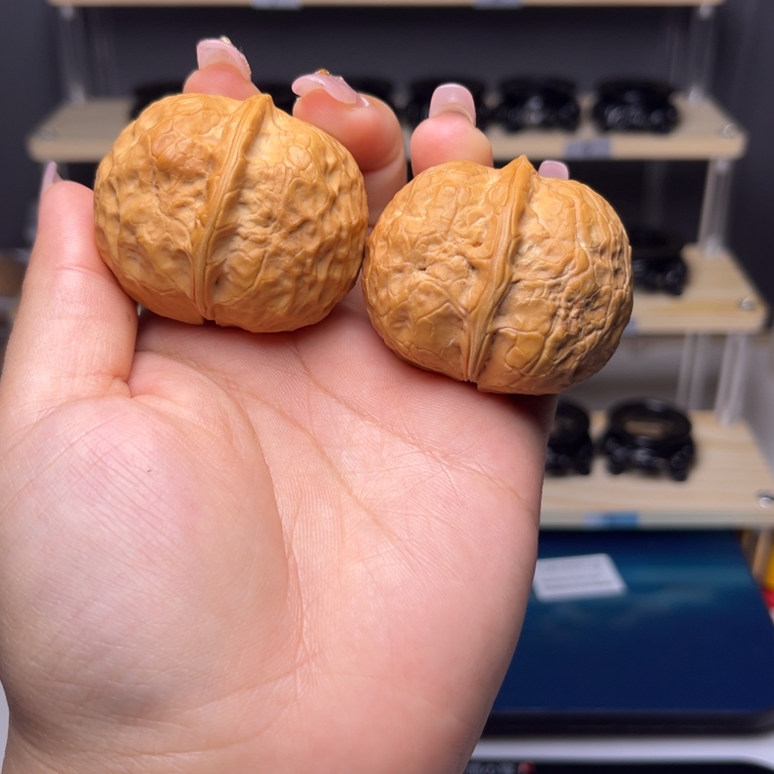 文玩核桃吊坠1……44+玉罗汉
