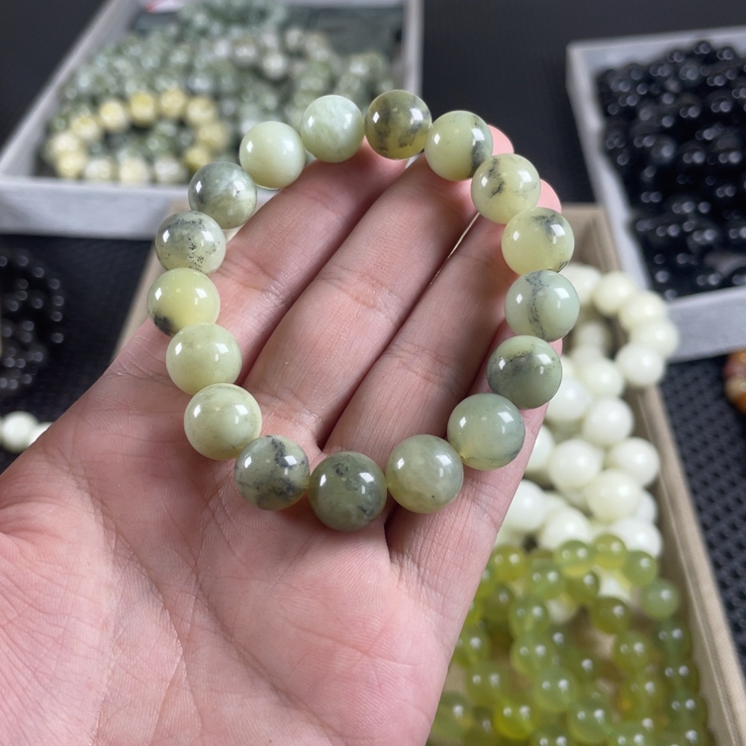 蛇纹石玉未镶嵌手链