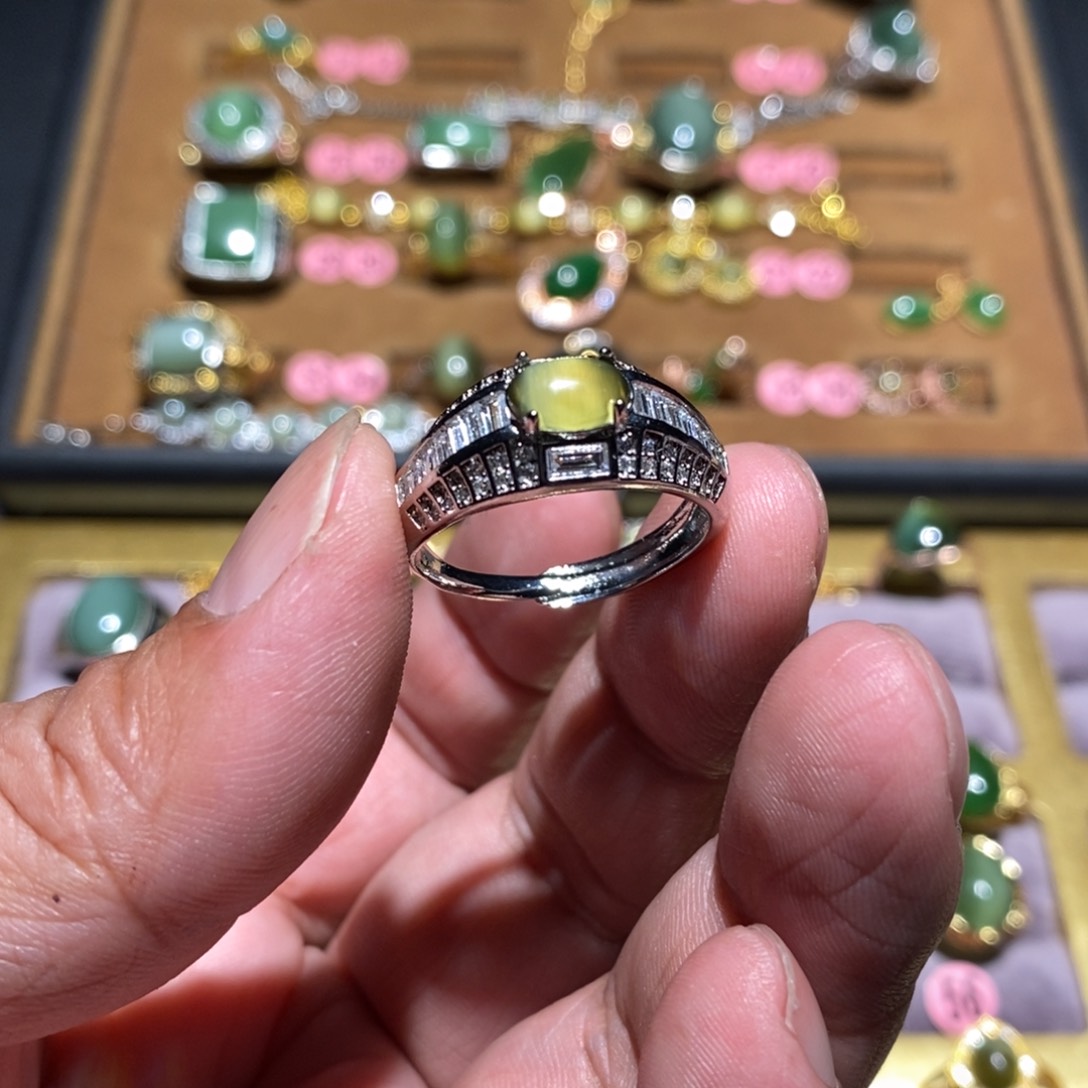 和田玉（碧玉）戒指未镶嵌