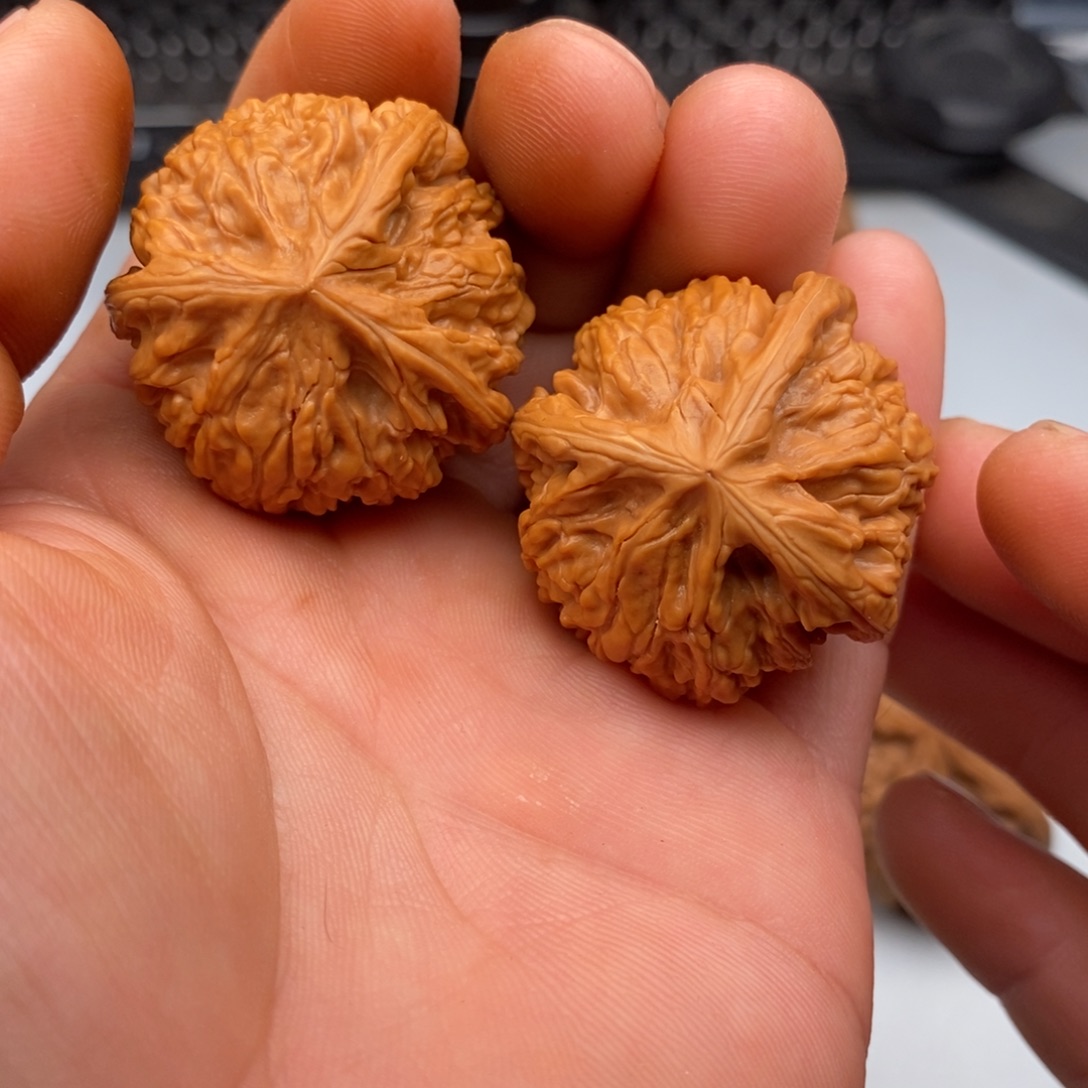 把件文玩核桃36三棱