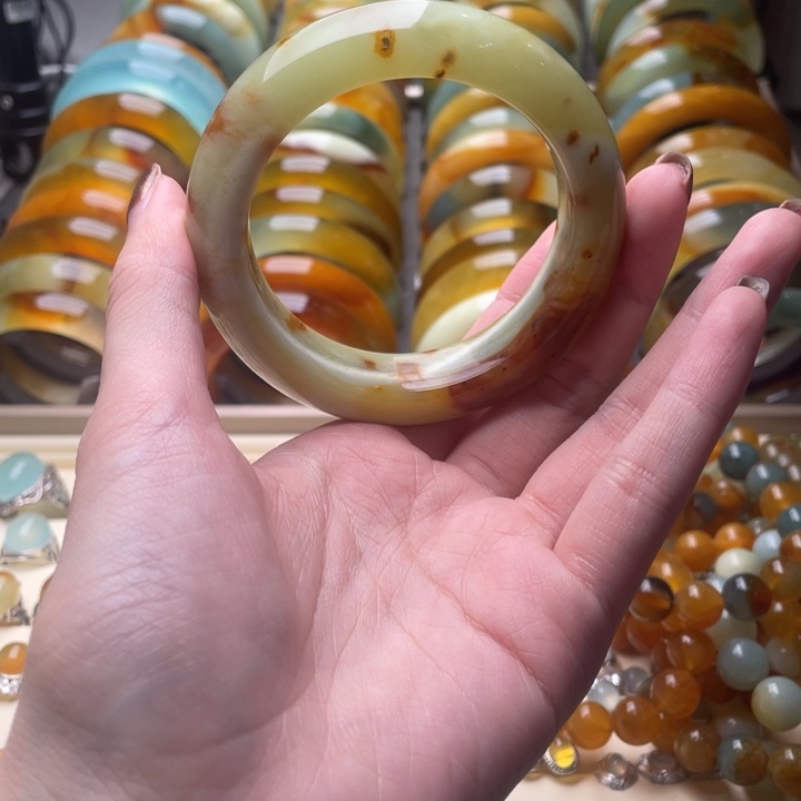 蛇纹石玉手镯未镶嵌57.6