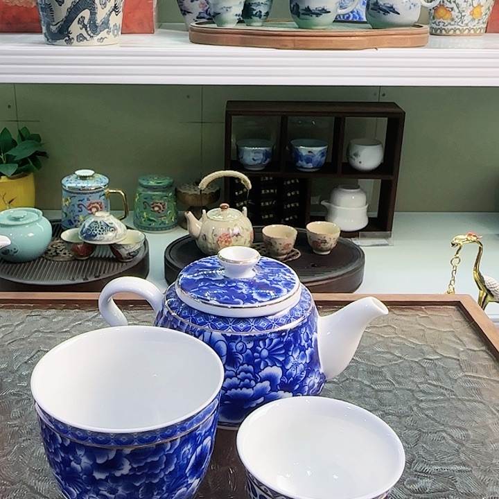 青花瓷器茶叶罐旅行套装