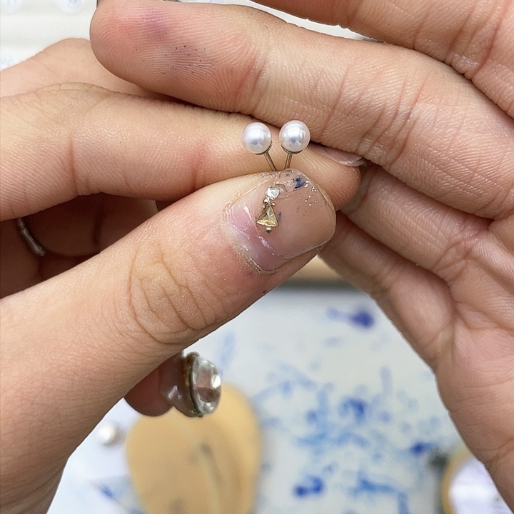 淡水珍珠耳饰银S925镶嵌虎**娃