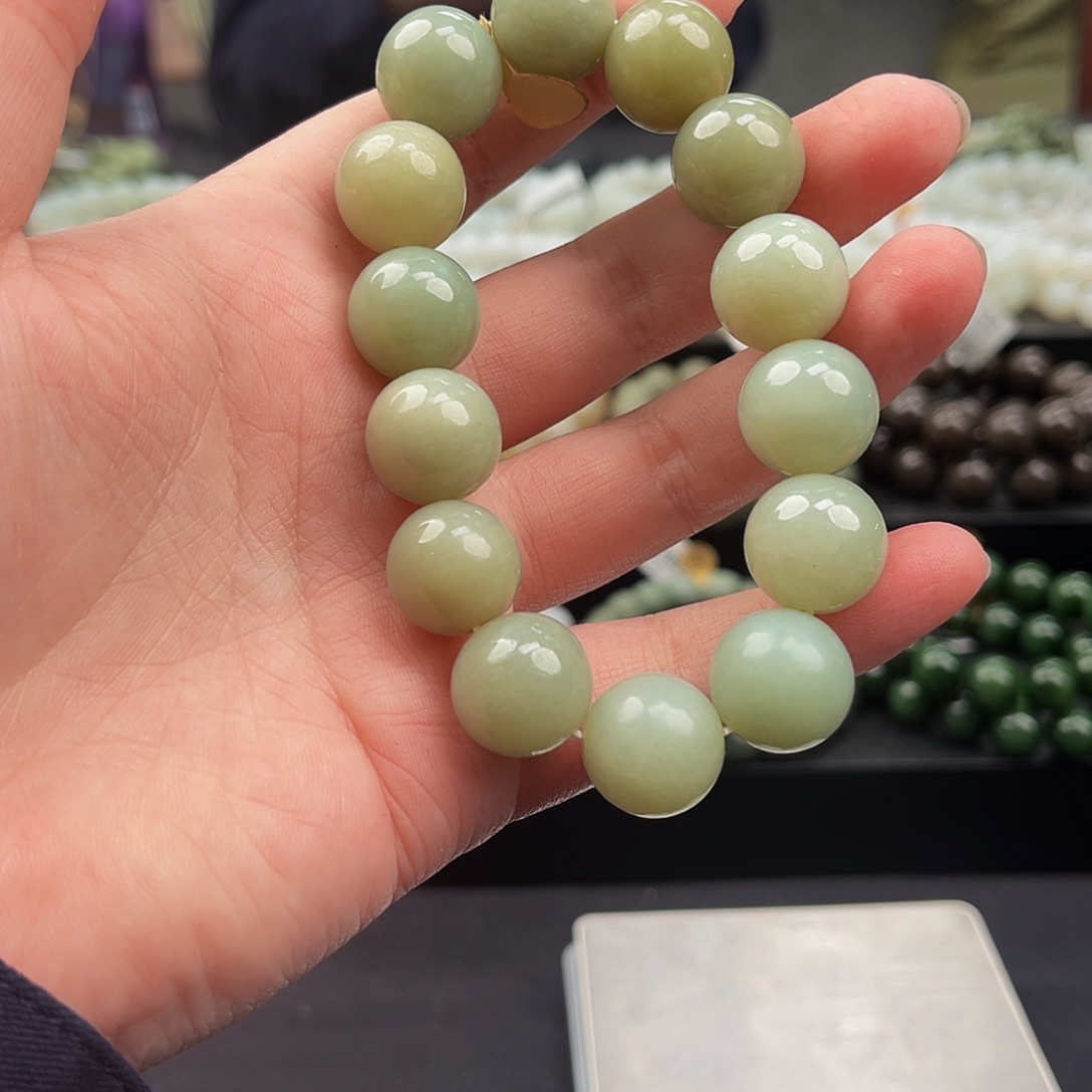 和田玉手串未镶嵌