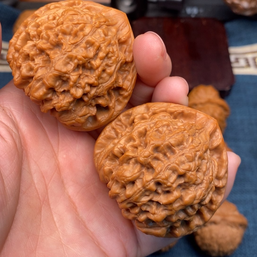 文玩核桃把件50麒麟纹官帽毕业对