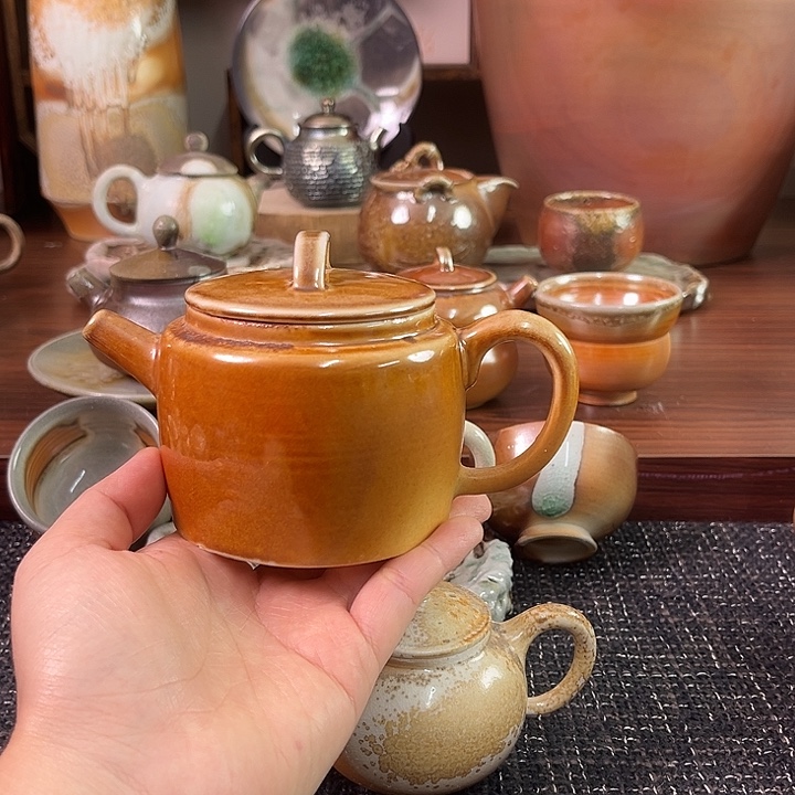 柴烧中白泥汉瓦壶