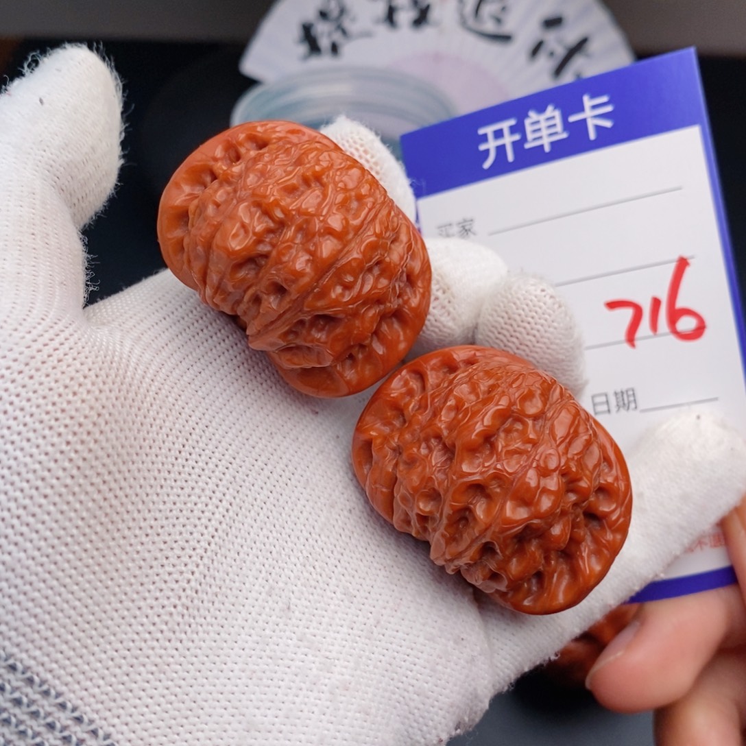 文玩核桃把件41血麒麟716
