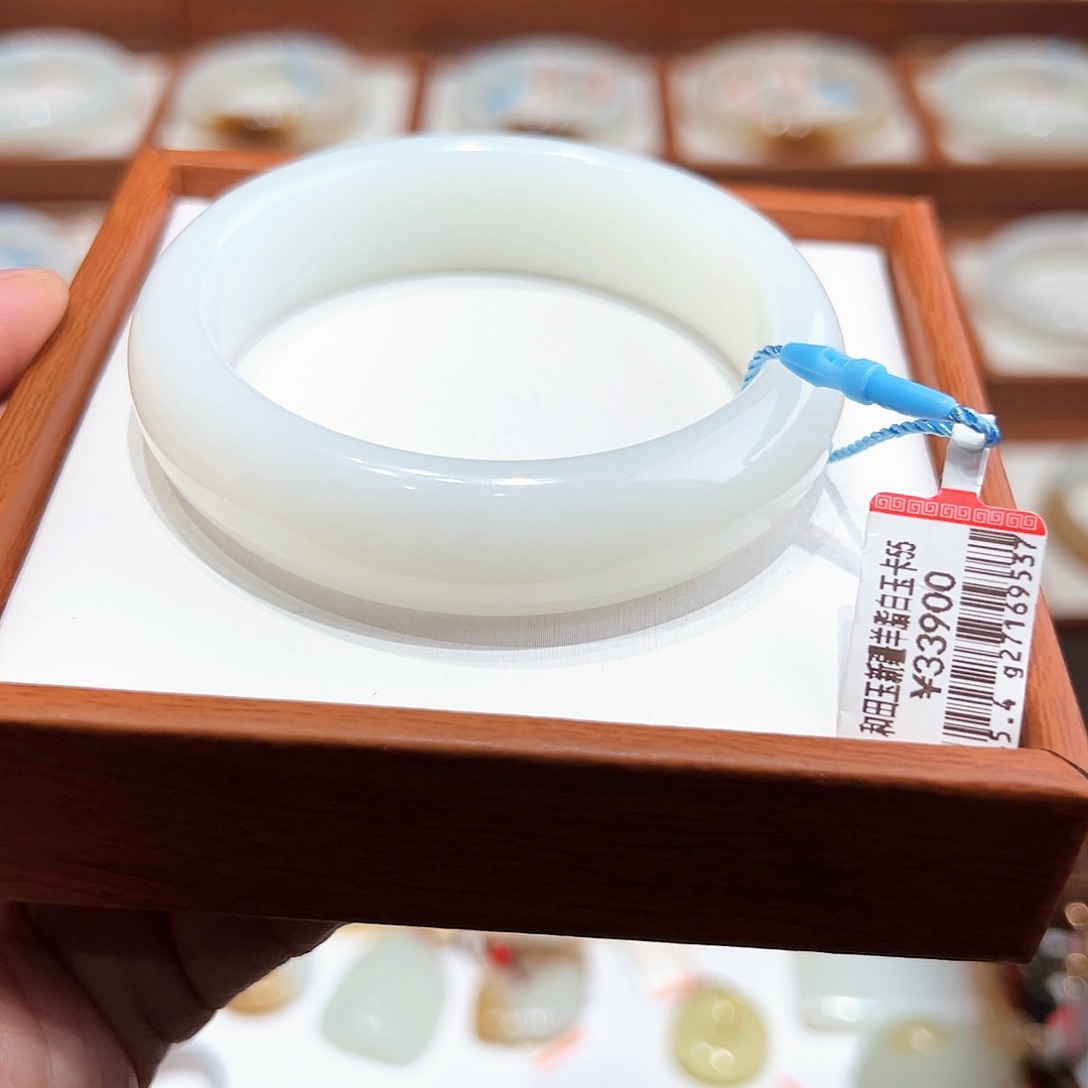 和田玉手镯未镶嵌55