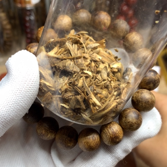 沉香沉香碎屑海南沉香