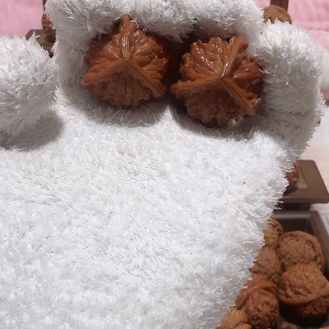 文玩核桃吊坠三棱